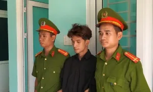 Dùng video nhạy cảm tống tiền người yêu cũ